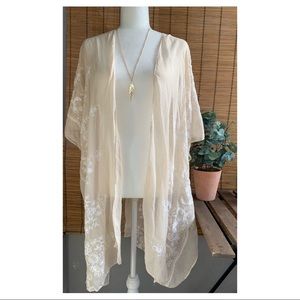 Beautiful Cream and White Embroidered Kimono